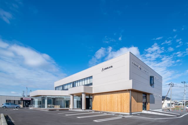 郡山市大槻町に本社移転
リブランディングを実施